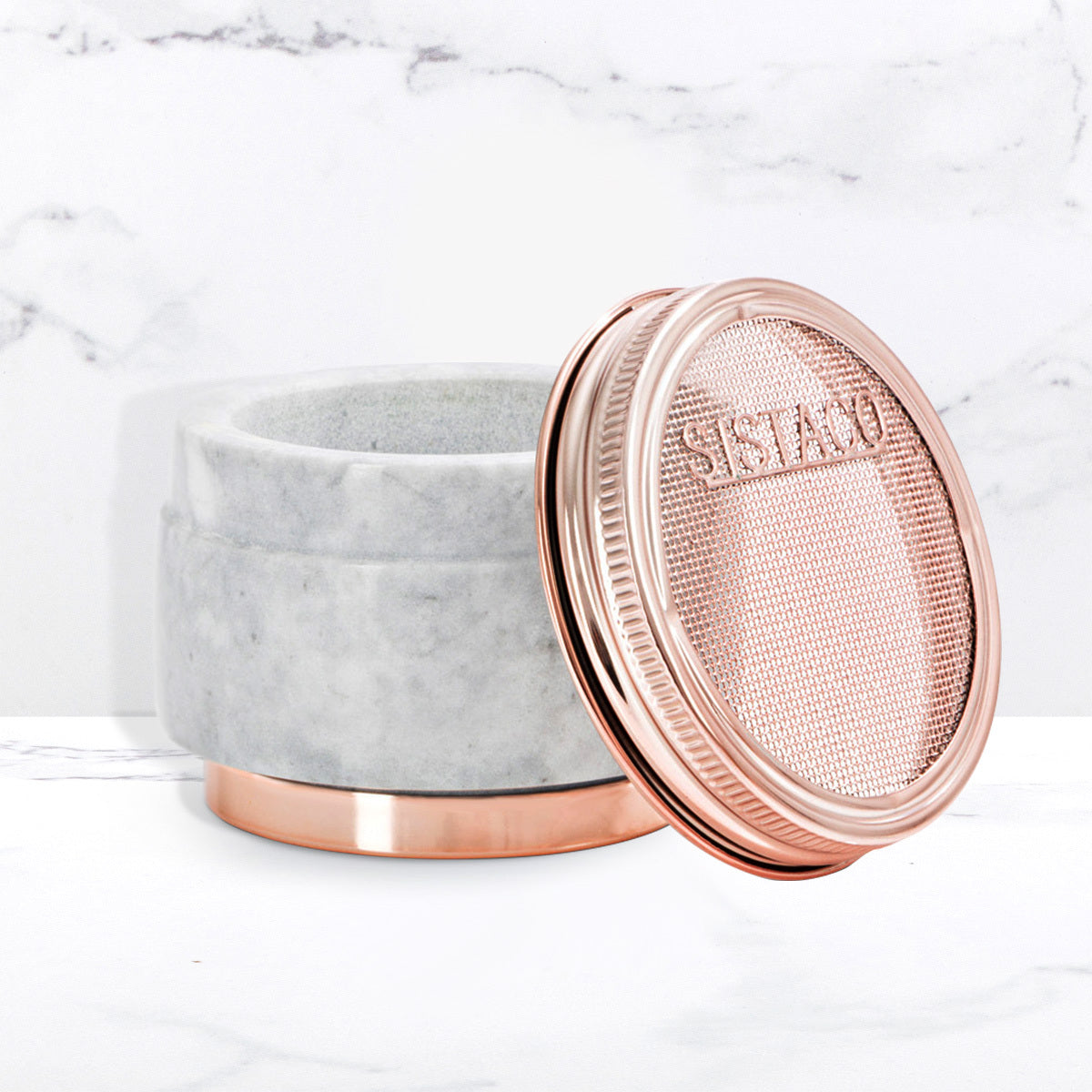 Tool to apply nail powder with accuracy and reuse access powder