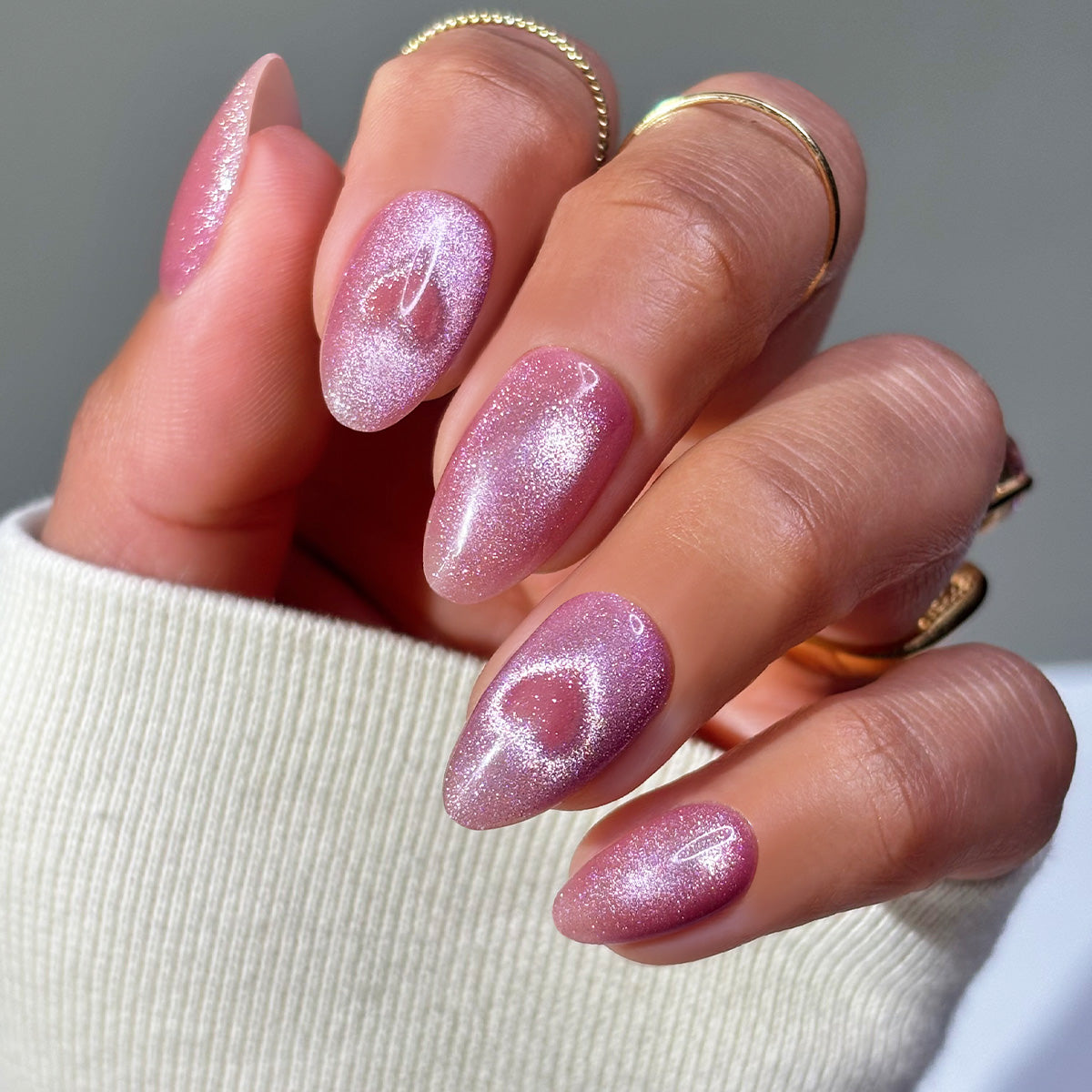 Cupid's Girl - Almond Medium - Sustainable Nails