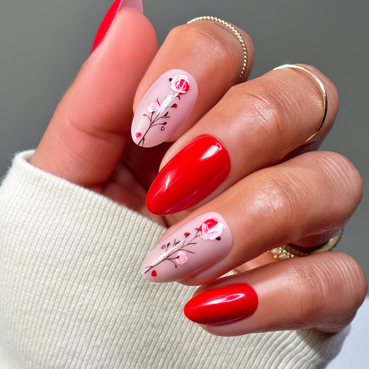 Heartfelt French - Almond Medium - Sustainable Nails